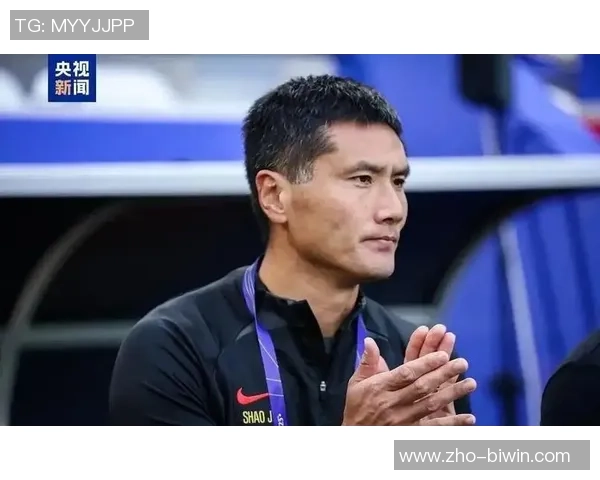 最年轻足球教练的崛起与挑战:如何在竞争激烈的领域中脱颖而出